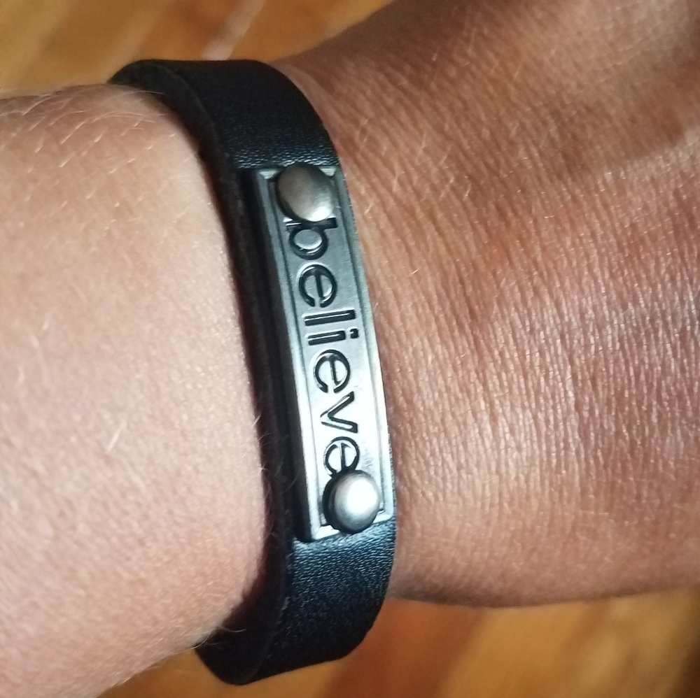 Leather, easy to tighten, bracelet. 4 styles